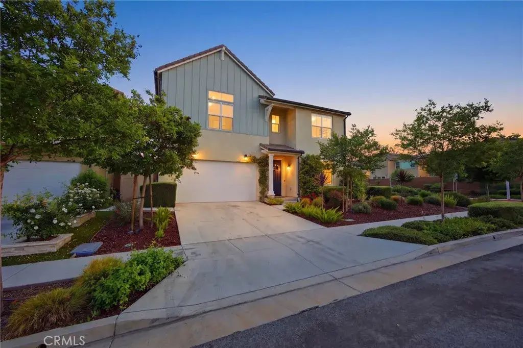 4141 Adishian, Corona