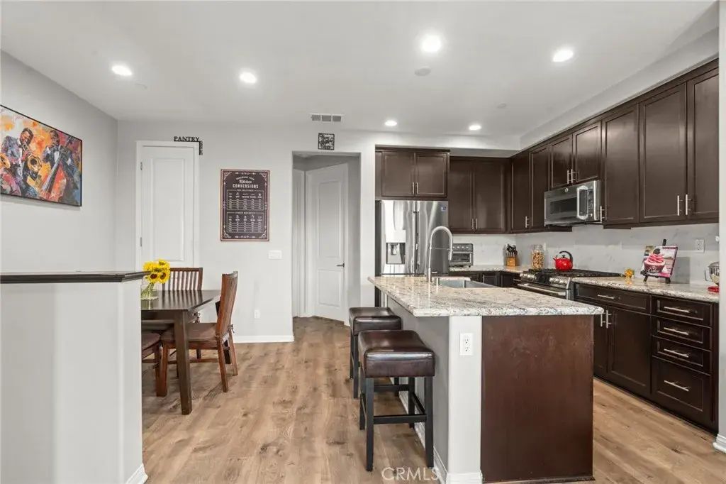 14840 Maple Ter, Los Angeles