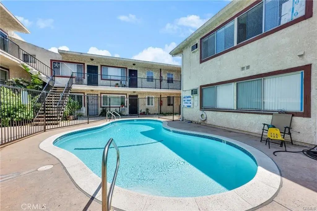 8800 Cedros Avenue 207, Panorama City