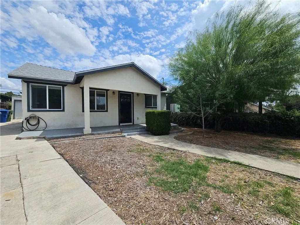 3844 Portola, Los Angeles