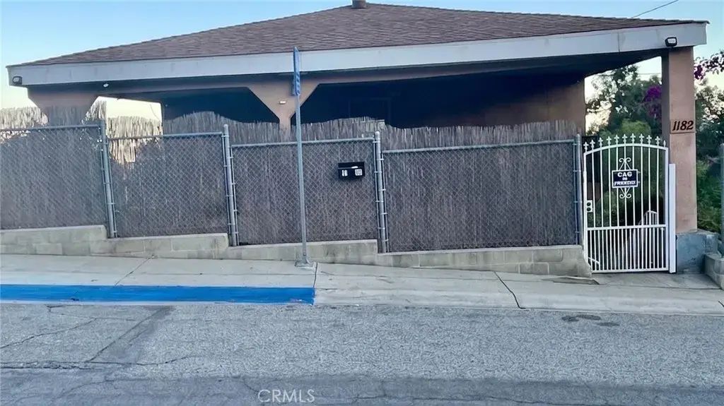 1182 N Bonnie Beach, Los Angeles