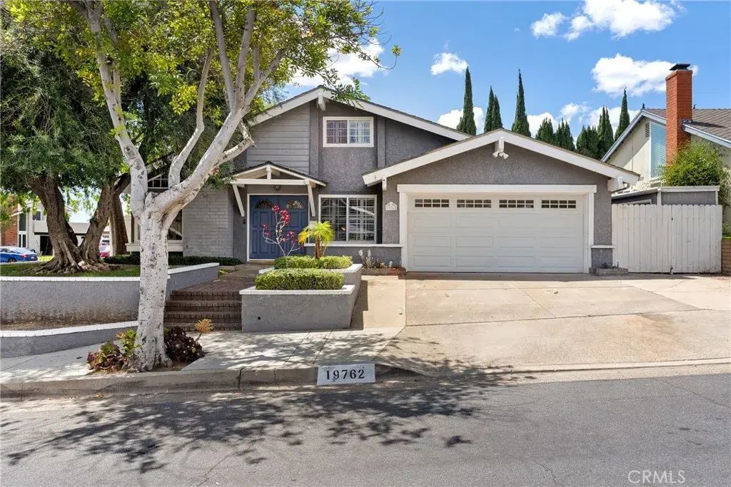 19762 Ridgewood Place, Yorba Linda
