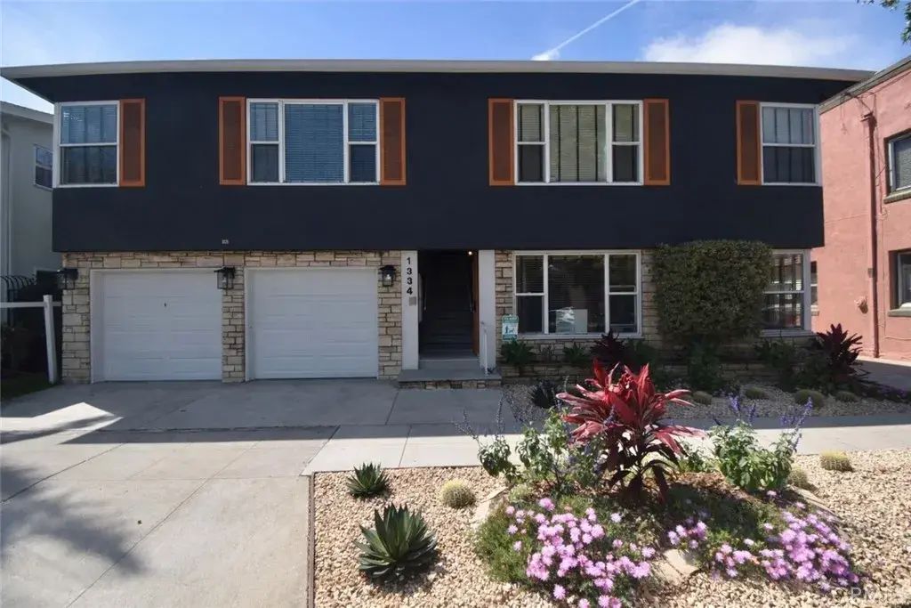 1334 E 1st Street 12, Long Beach