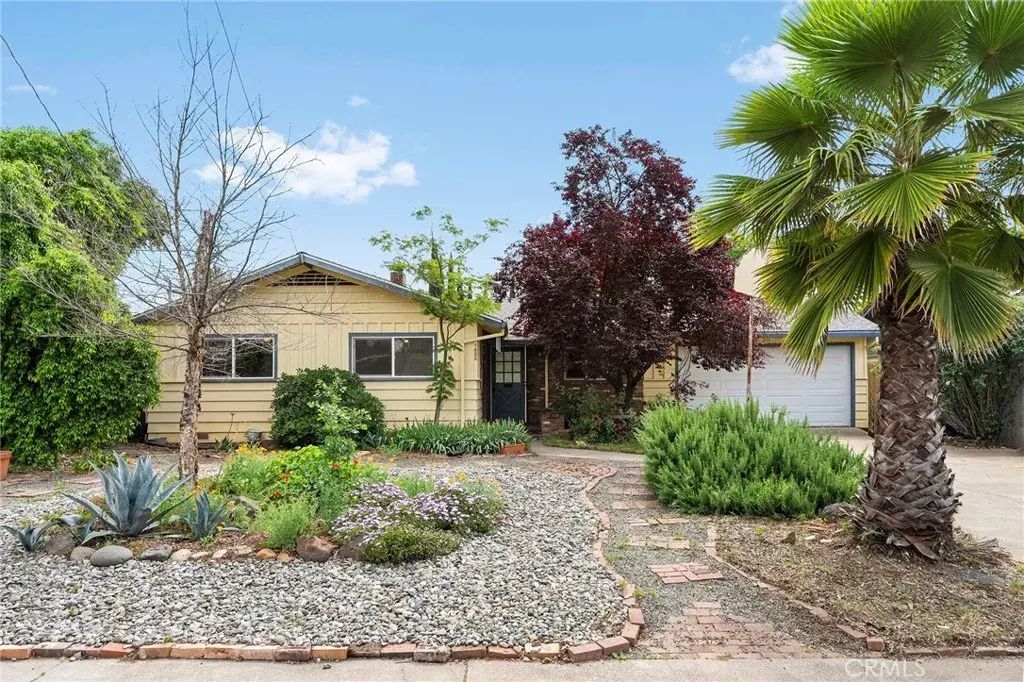 1685 Hooker Oak, Chico