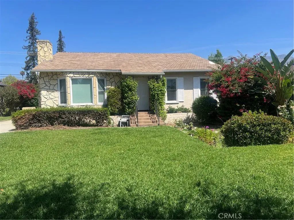 2325 Las Lunas Street, Pasadena