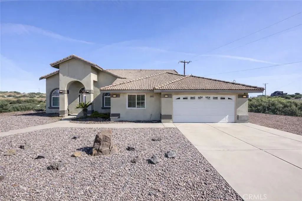 7084 Aster, Oak Hills