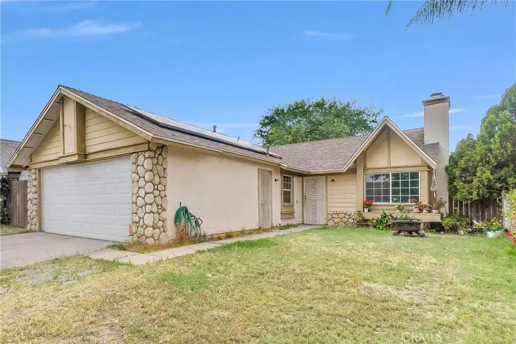 2355 Stonybrook Way, Perris