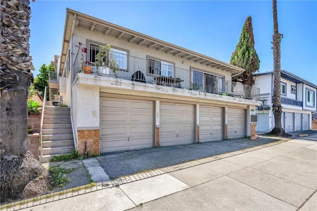 1440 Manhattan Beach Boulevard C, Manhattan Beach
