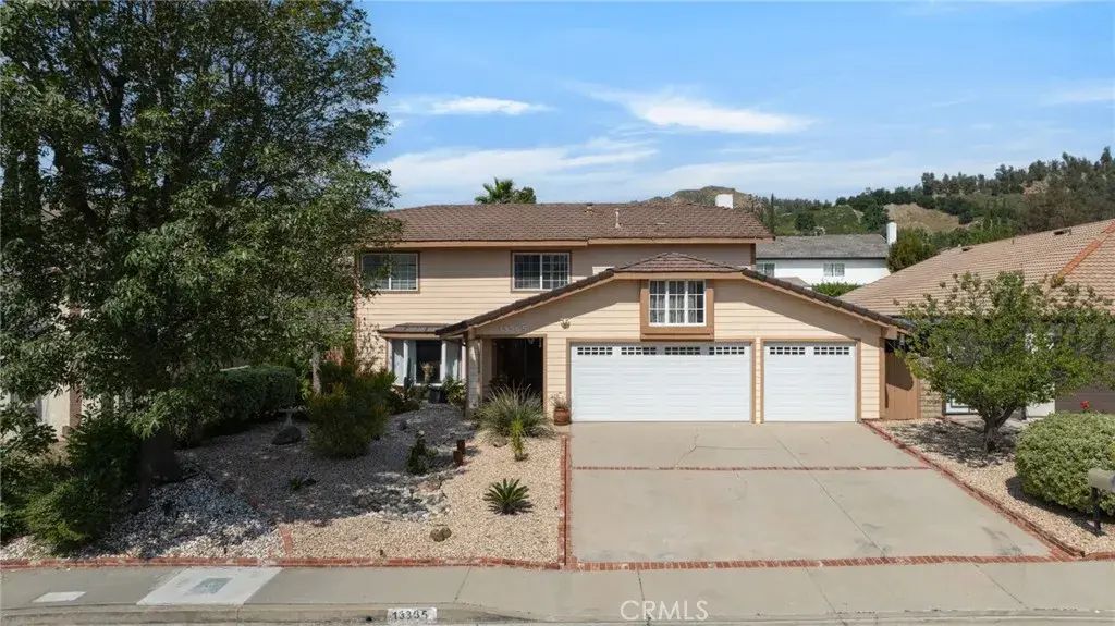 13365 Mission Tierra, Granada Hills