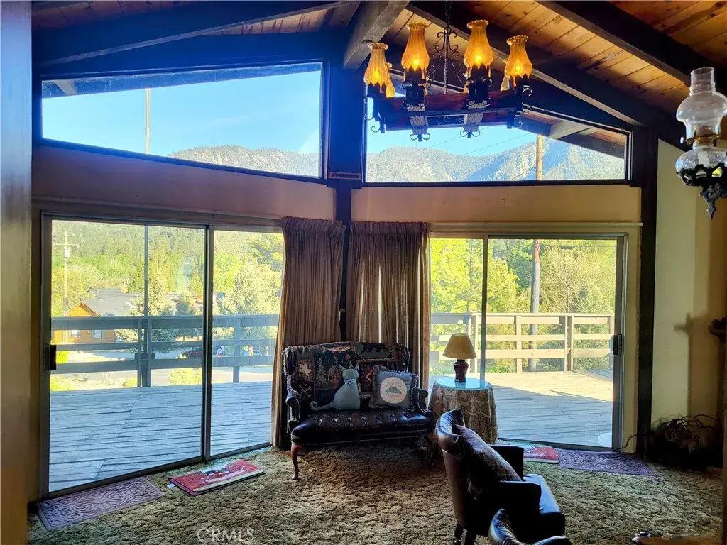 2720 Arctic Drive, Pine Mountain Club
