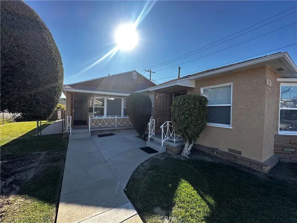 309 W Victoria, Montebello