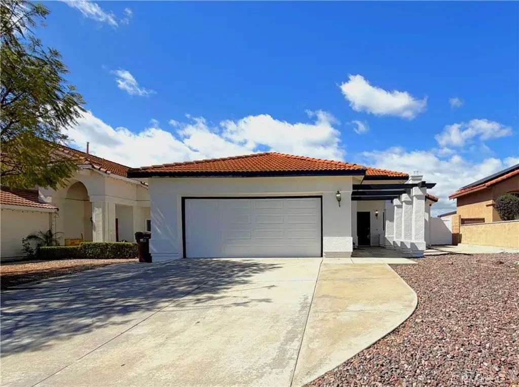 40018 Notting Hill Road, Murrieta