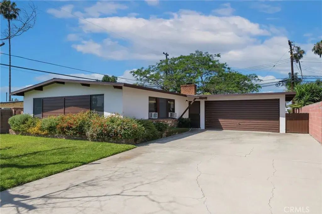 5913 N Orangecrest Avenue, Azusa