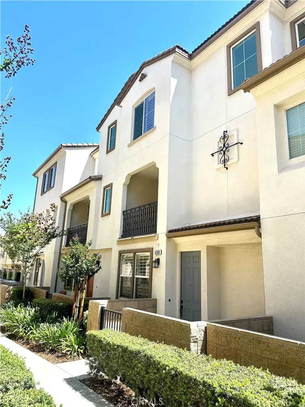 6388 Pictor Court, Eastvale