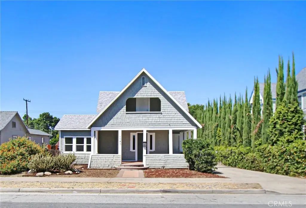 1143 Orange, Redlands