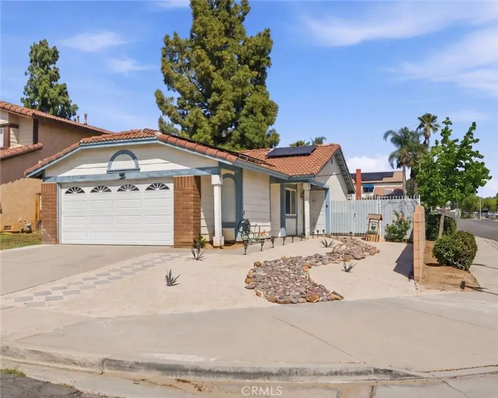 11206 Miners Trail, Moreno Valley