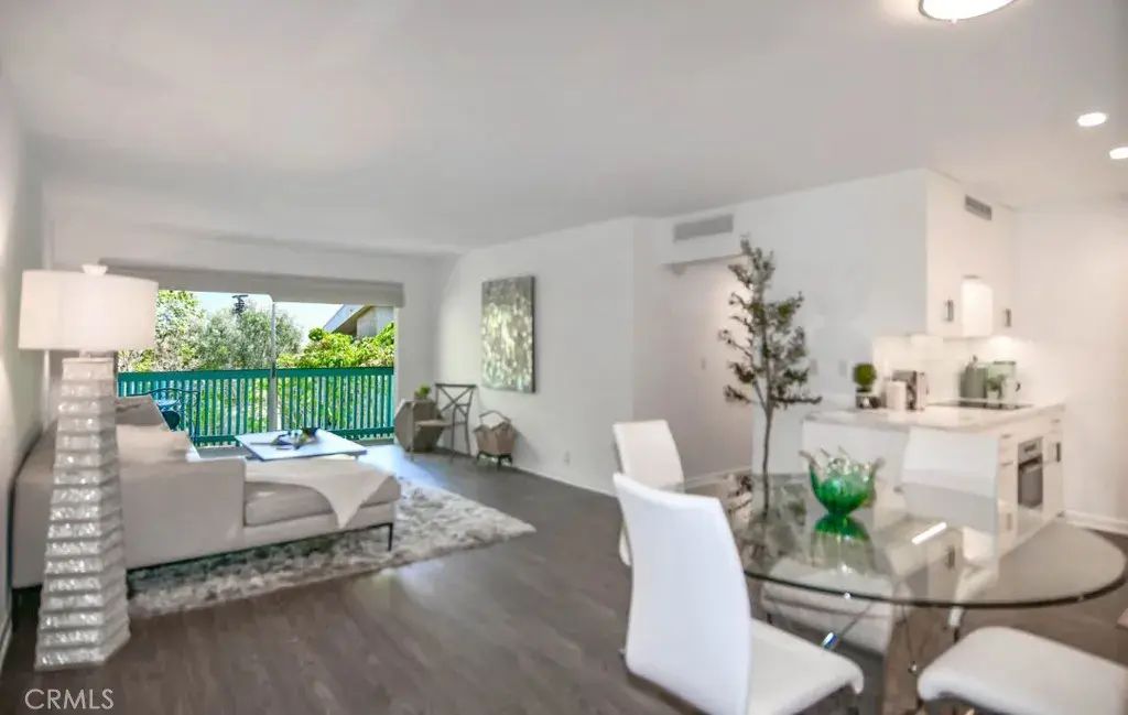 424 N Bellflower Boulevard 217, Long Beach