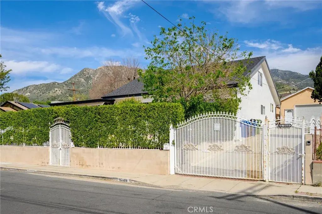 10510 Helendale Avenue, Tujunga