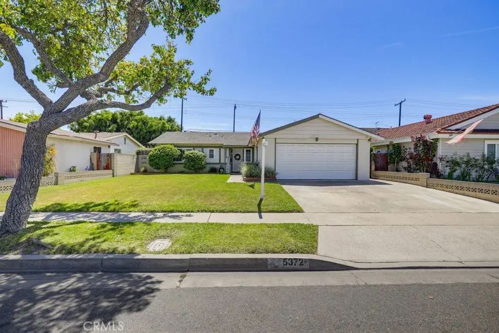 5372 Christal, Garden Grove
