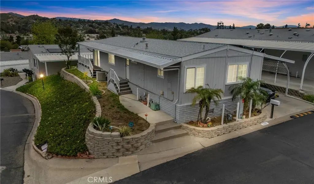 525 W El Norte 260, Escondido