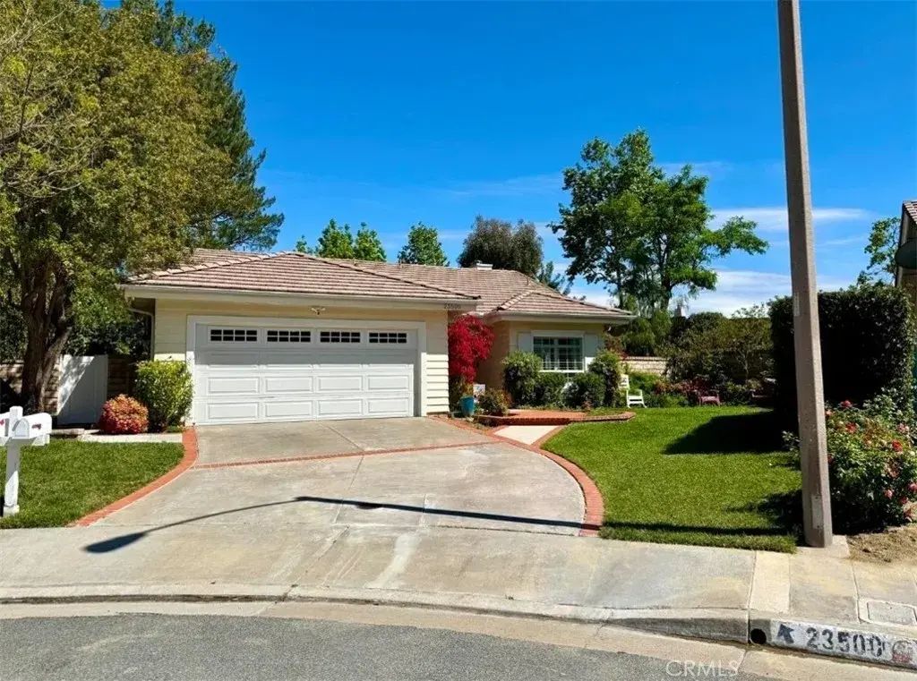 23500 Meriden Place, Valencia