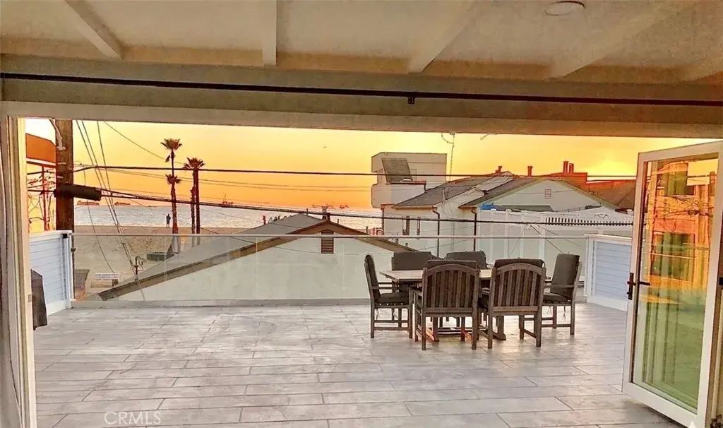 1216 Ocean, Seal Beach
