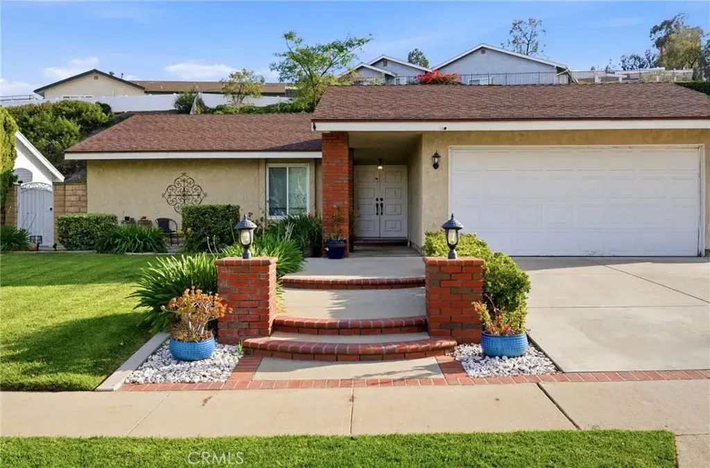 1932 Adobe Avenue, Corona