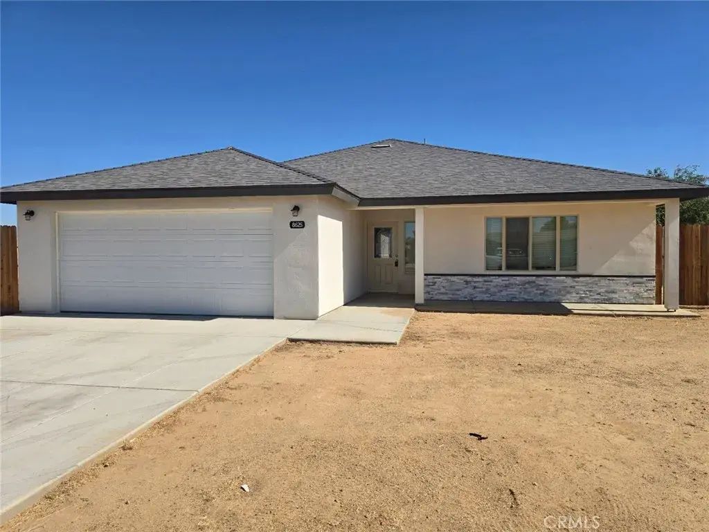 8625 Bay, California City