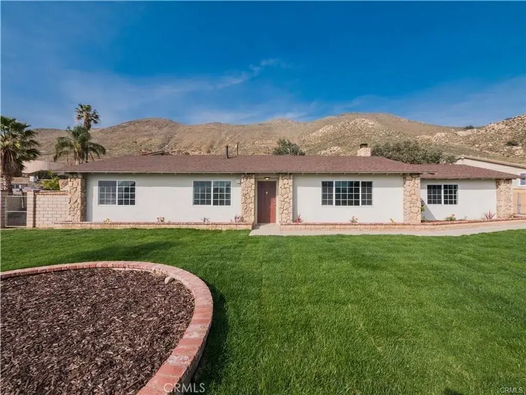 4061 Mount Rushmore, Norco