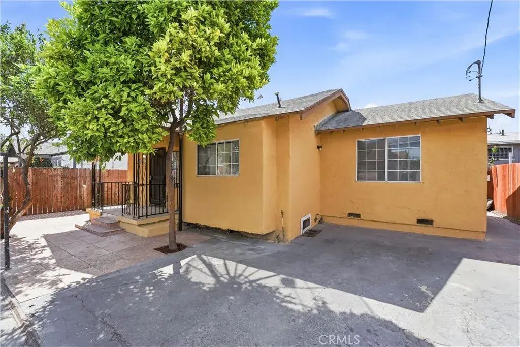 9603 Holmes Avenue, Los Angeles