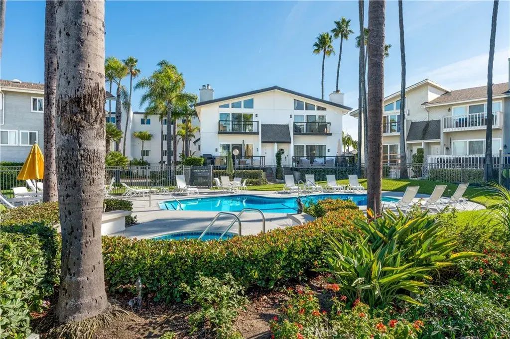 16255 Pacific 106, Huntington Beach