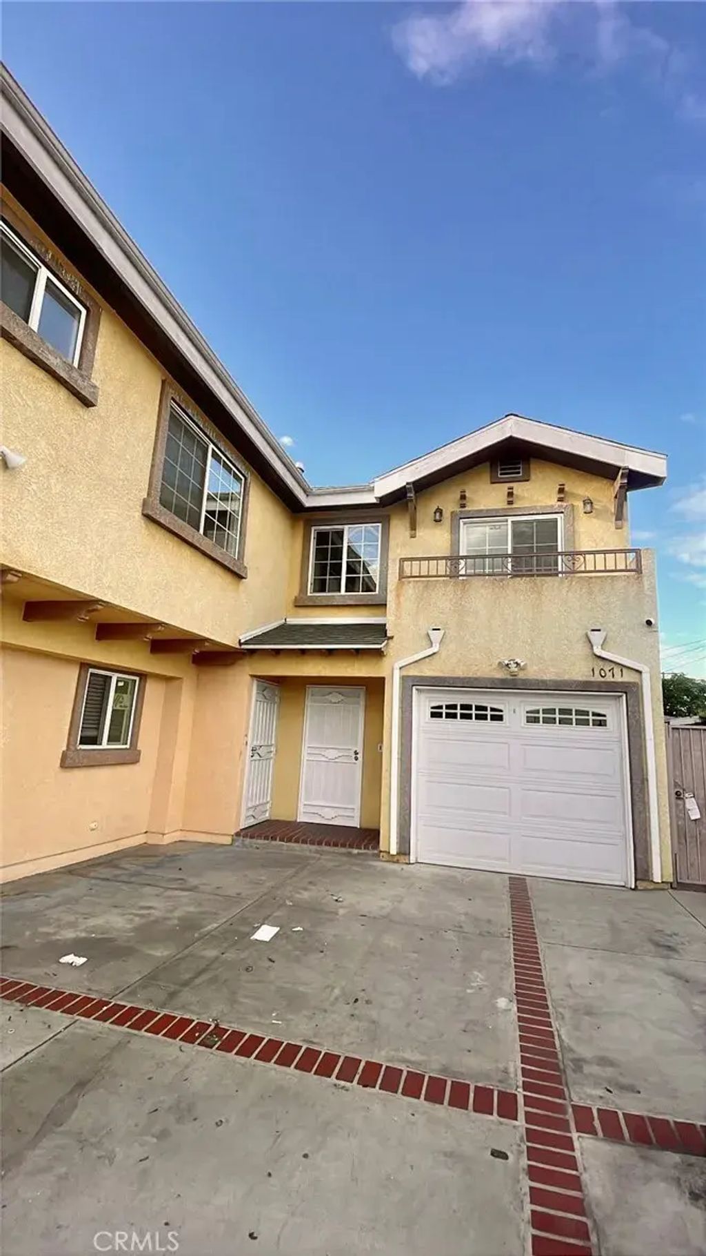 1073 W 112th Street, Los Angeles