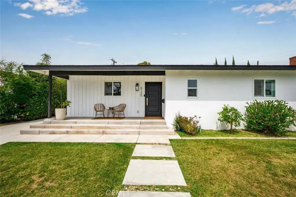 6135 E 23rd Street, Long Beach