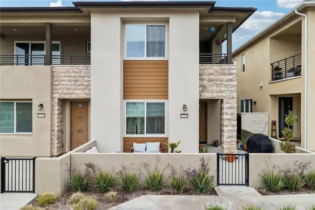 27230 Red Willow Court, Valencia