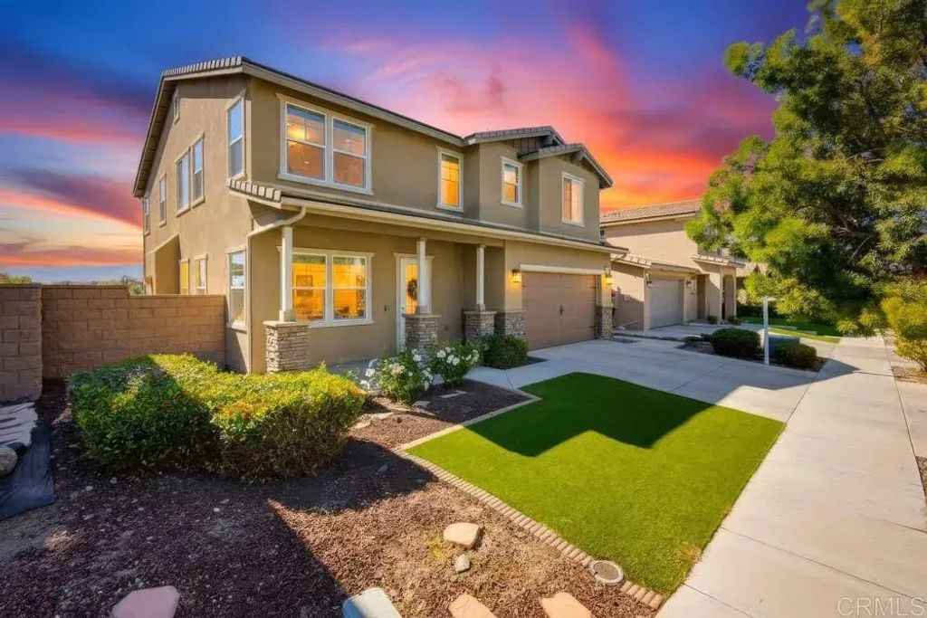 37846 Apache Plume, Murrieta