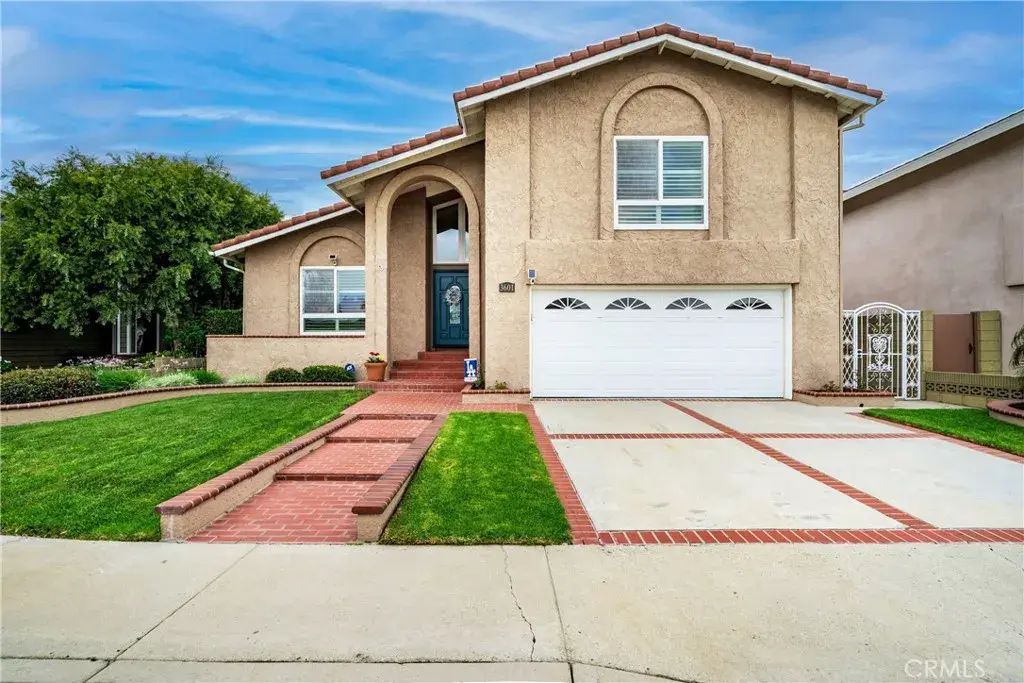 3601 Bluebell St, Seal Beach