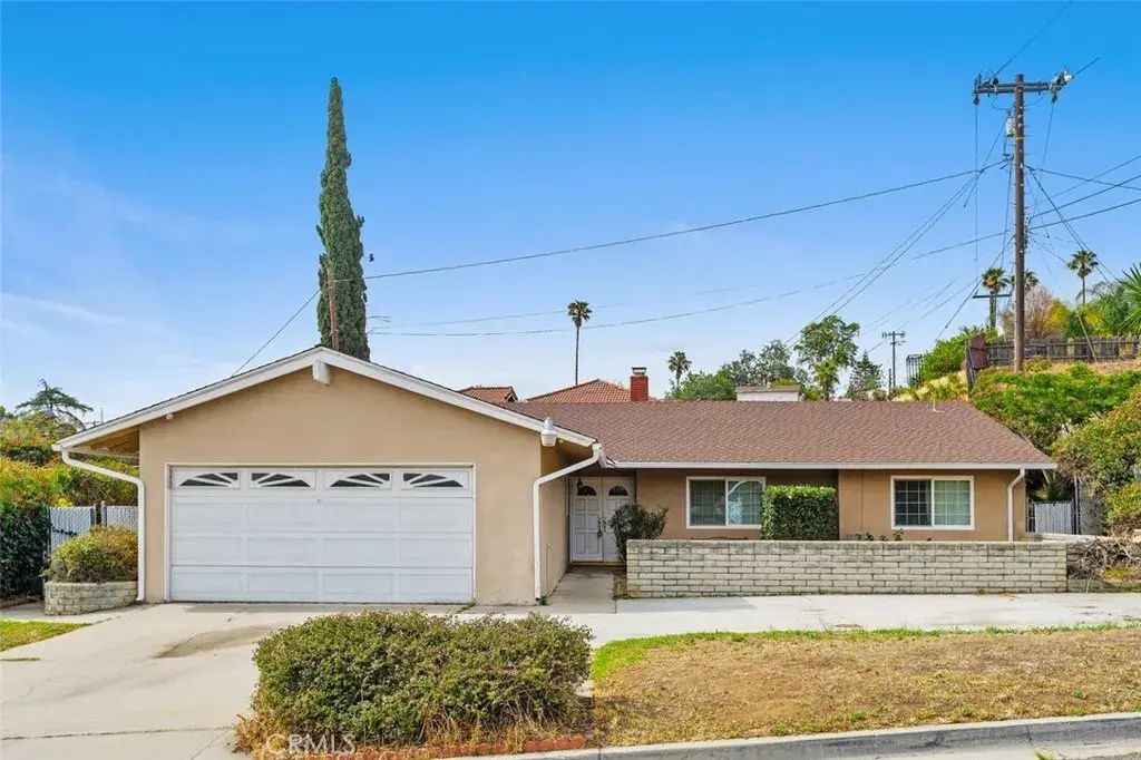 6726 Avenue De Palma, Jurupa Valley
