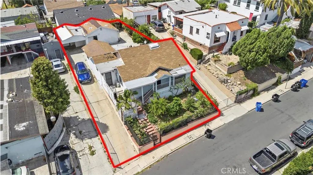 4317 Winchester, Los Angeles