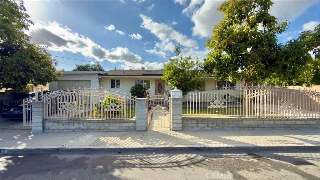 1011 Shadow, San Fernando