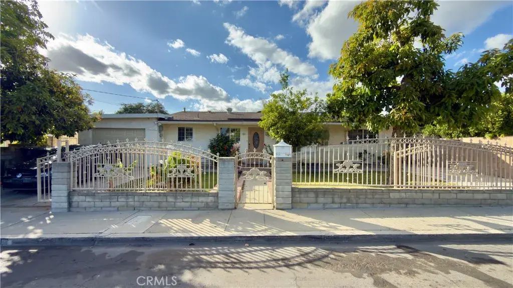 1011 Shadow, San Fernando
