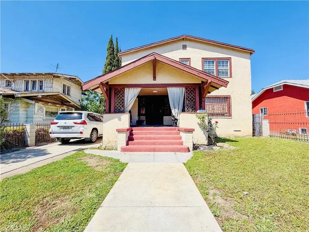 3987 Halldale Avenue, Los Angeles