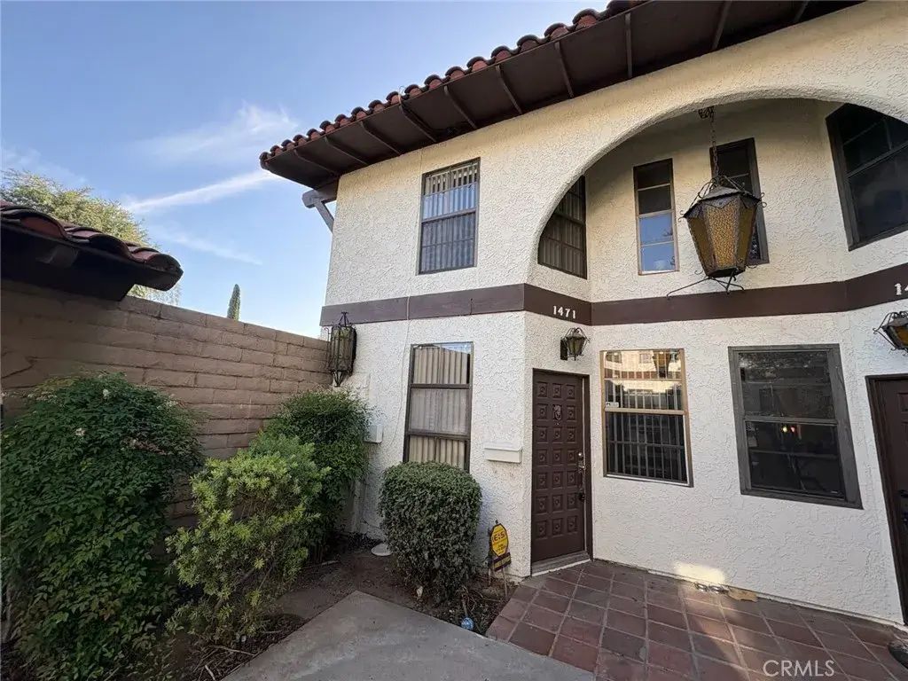 1471 Everton, Riverside