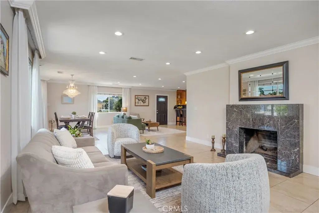 9388 Bigby Street, Downey