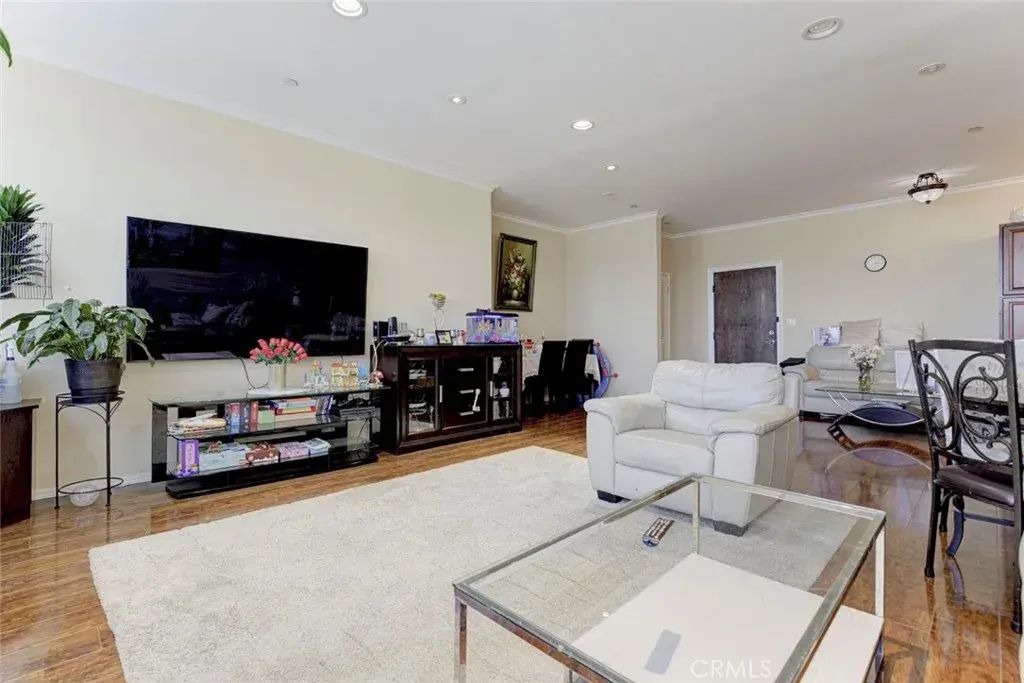 13941 Sherman Way Boulevard 401, Van Nuys