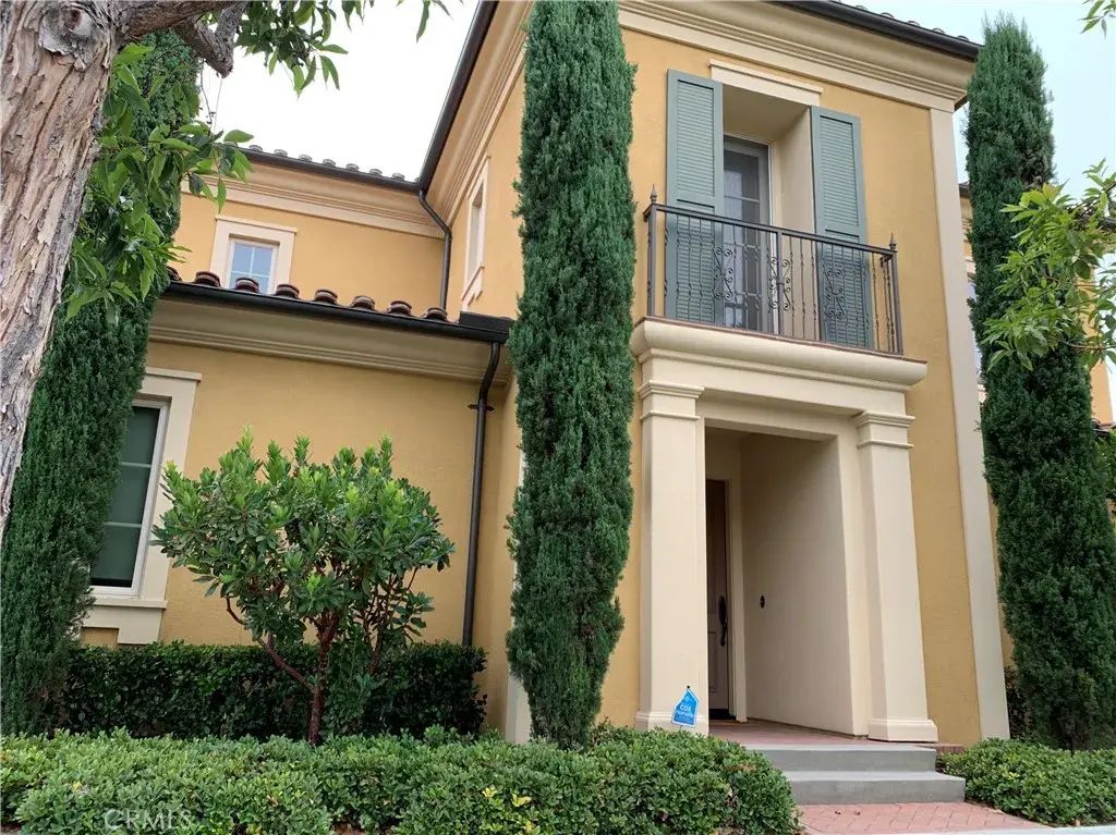 81 Cipresso, Irvine