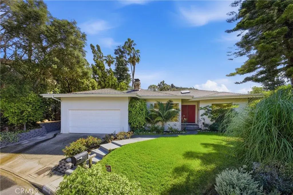 11500 Dona Cecilia, Studio City