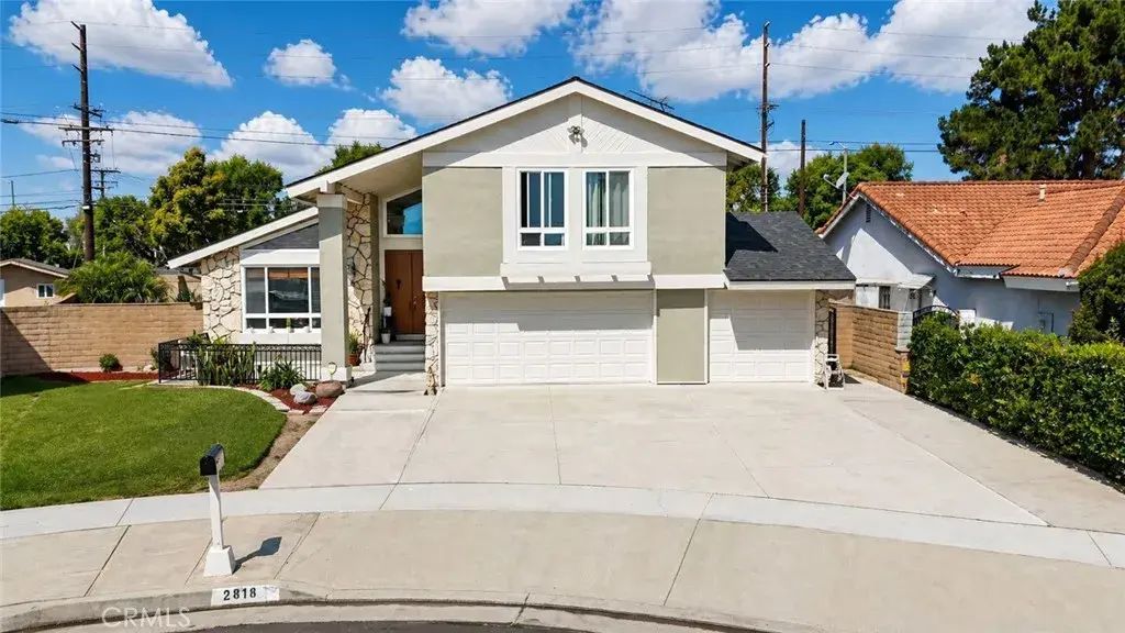 2818 S Deegan, Santa Ana