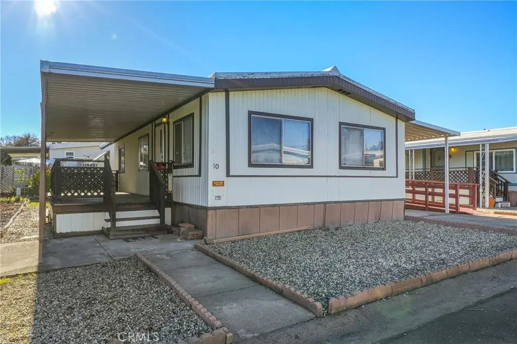 1025 Martin 10, Lakeport