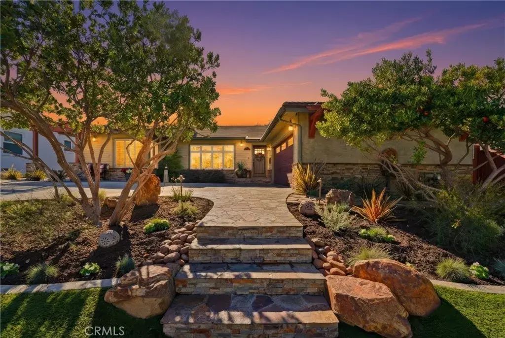 5220 E El Roble, Long Beach