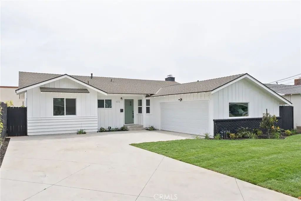 1612 E Palmyra, Orange